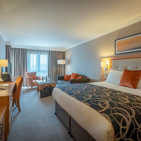 Clayton Hotel Леопардстаун Екстериор снимка