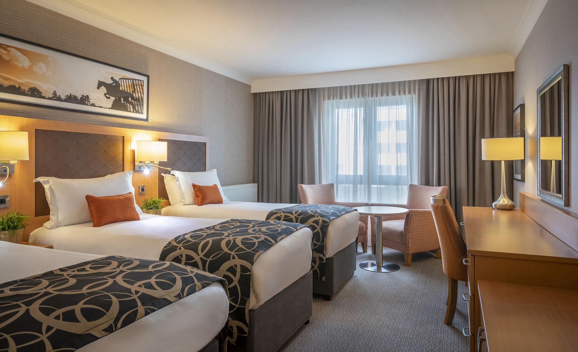 Clayton Hotel Леопардстаун Екстериор снимка