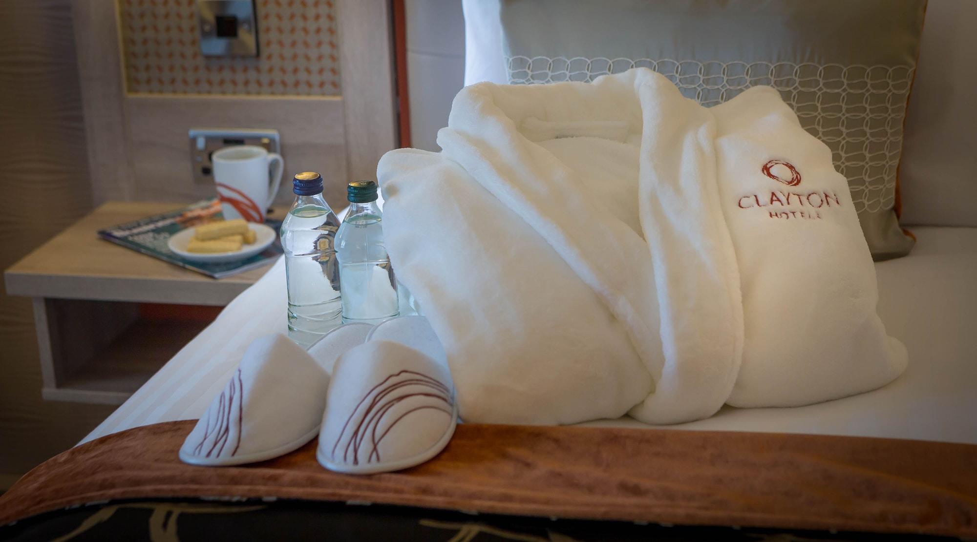 Clayton Hotel Леопардстаун Екстериор снимка