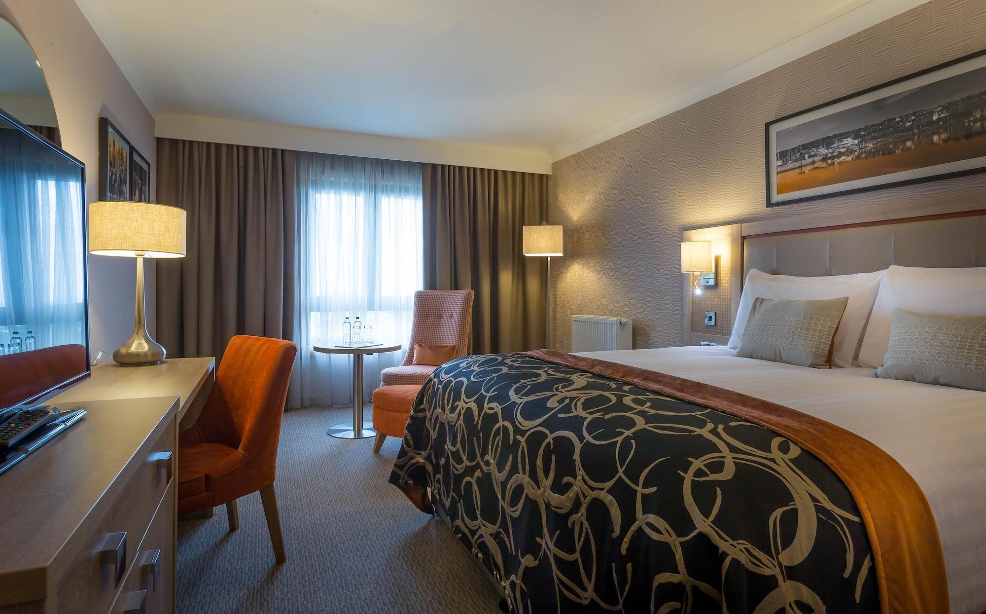 Clayton Hotel Леопардстаун Екстериор снимка