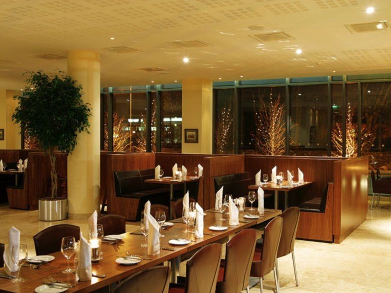 Clayton Hotel Леопардстаун Екстериор снимка