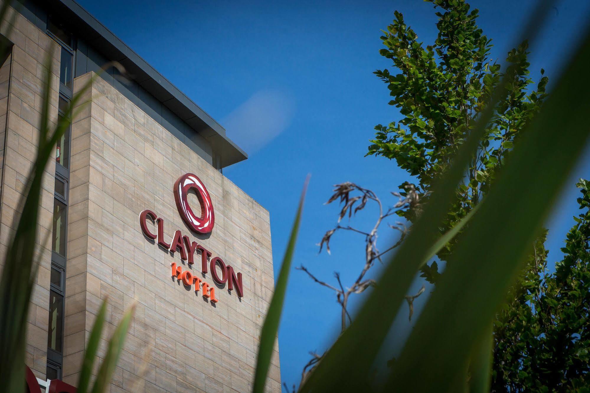 Clayton Hotel Леопардстаун Екстериор снимка