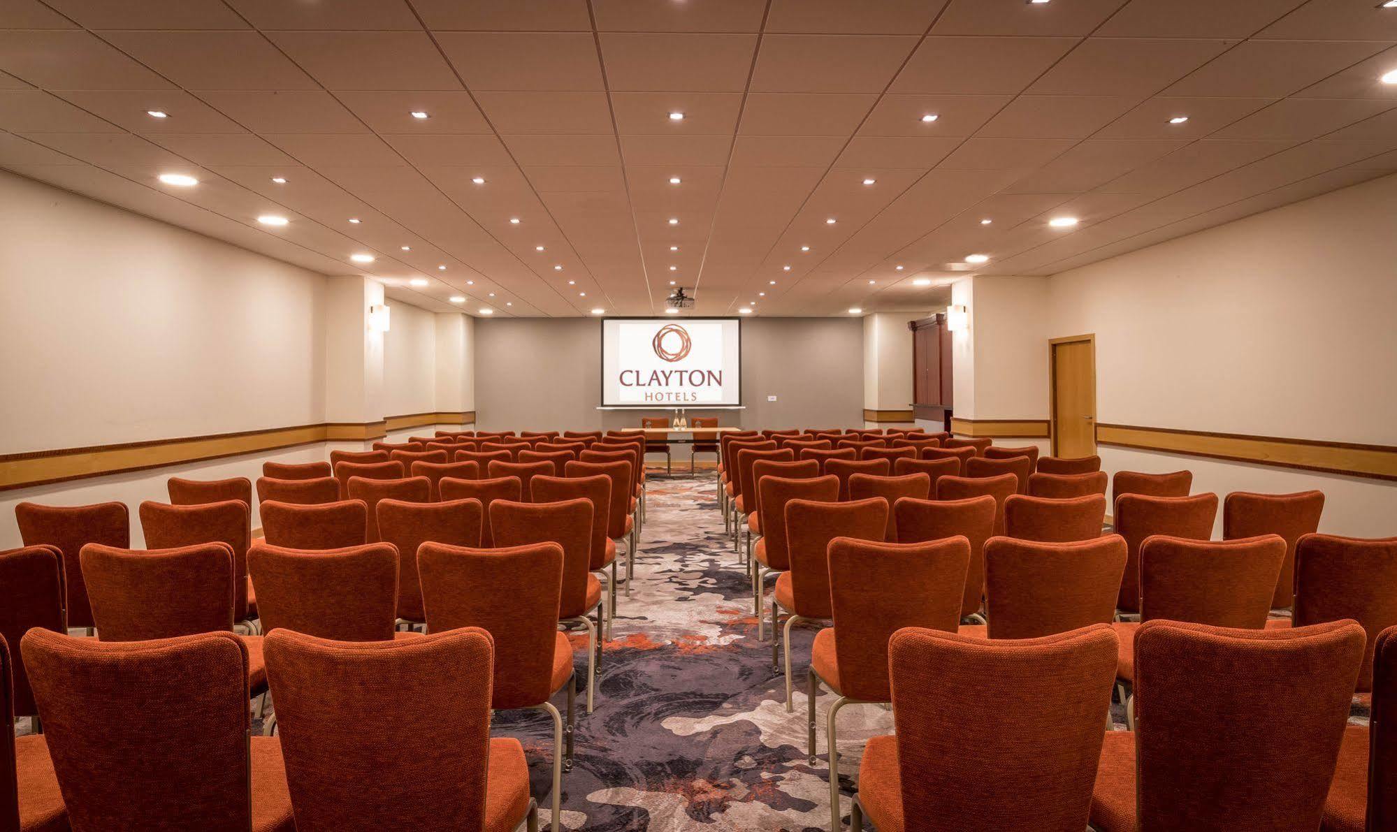 Clayton Hotel Леопардстаун Екстериор снимка