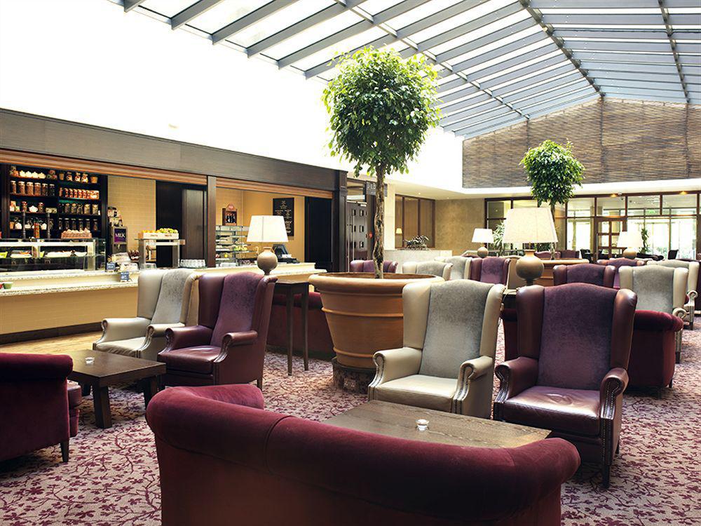 Clayton Hotel Леопардстаун Екстериор снимка